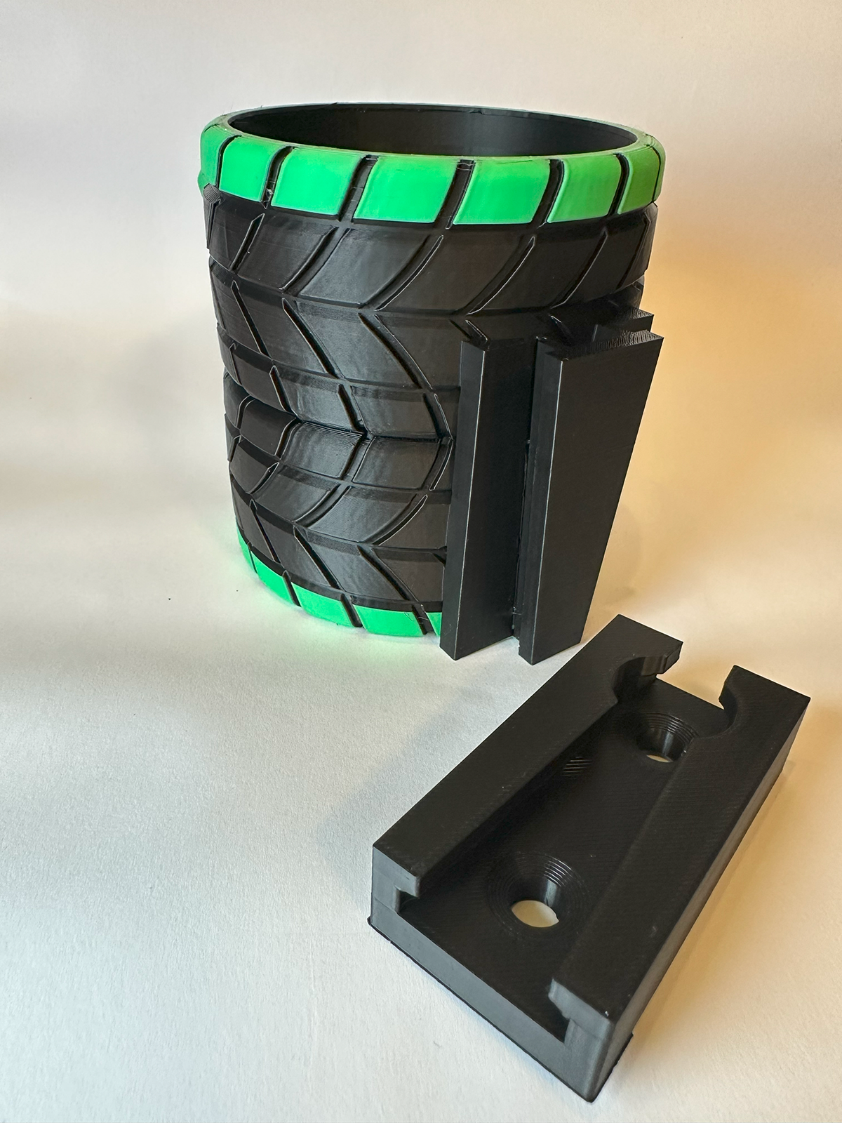 Bongo Racing - The Everything Tire Holder
